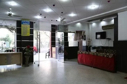 Hotel Jyoti Deluxe Deli 2*,  Índia